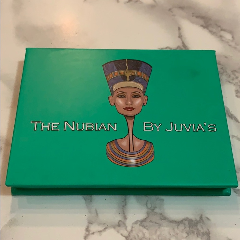 Juvia’s Place eyeshadow palette